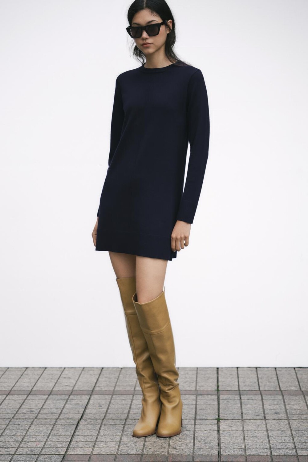 

Короткое платье из однотрикотажного платья ZARA, темно-синий
