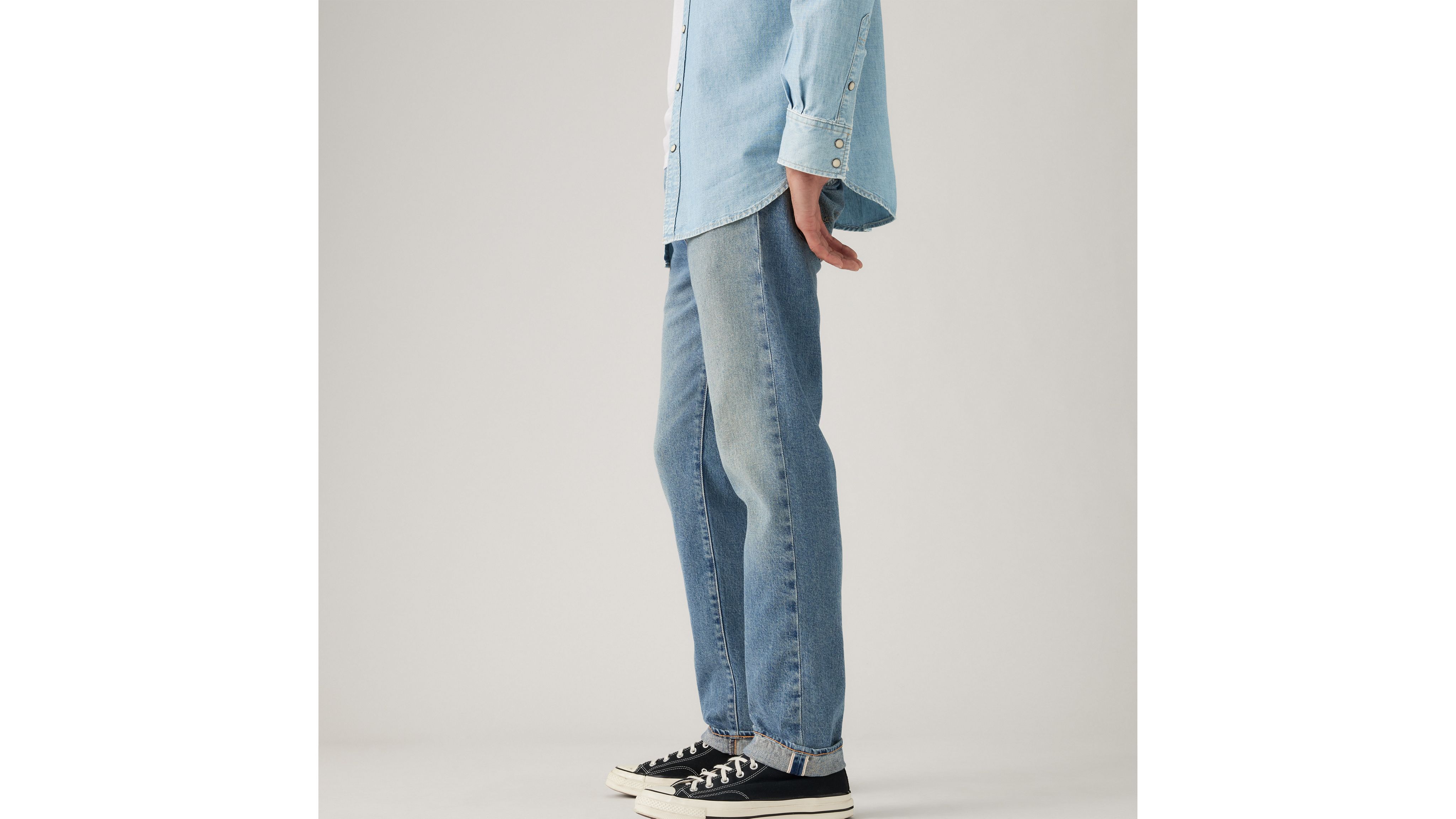 Мужские джинсы 502 Taper Fit Selvedge Levi's, New Friends - Medium Wash — фото 2
