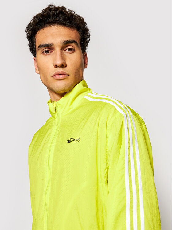 Демисезонная куртка regular fit Reverse Track GN3818 Adidas, желтый — фото 3