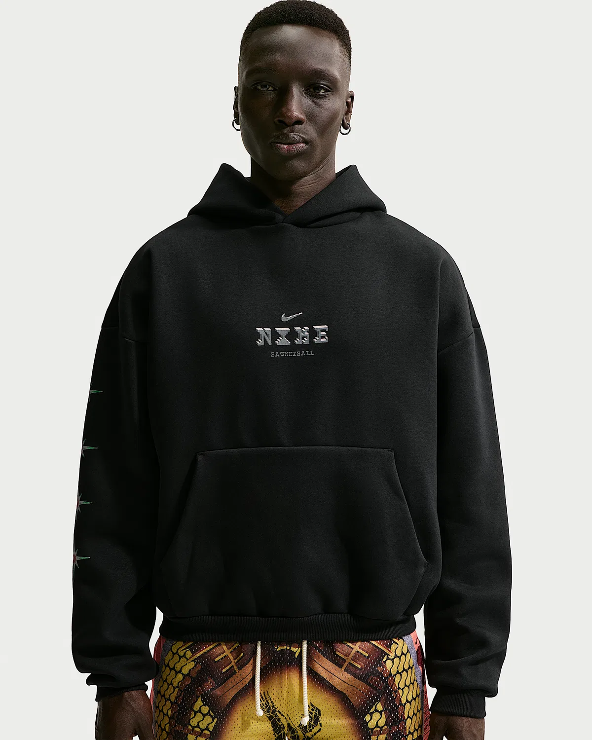 Мужская баскетбольная худи Nike Standard Issue Therma-FIT, Black/Smoke Grey