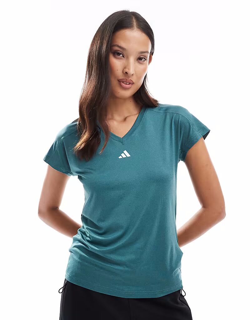 

Футболка Adidas performance Aeroready train essentials с минималистичным фирменным принтом и v-образным вырезом в любимом бирюзово-белом цвете