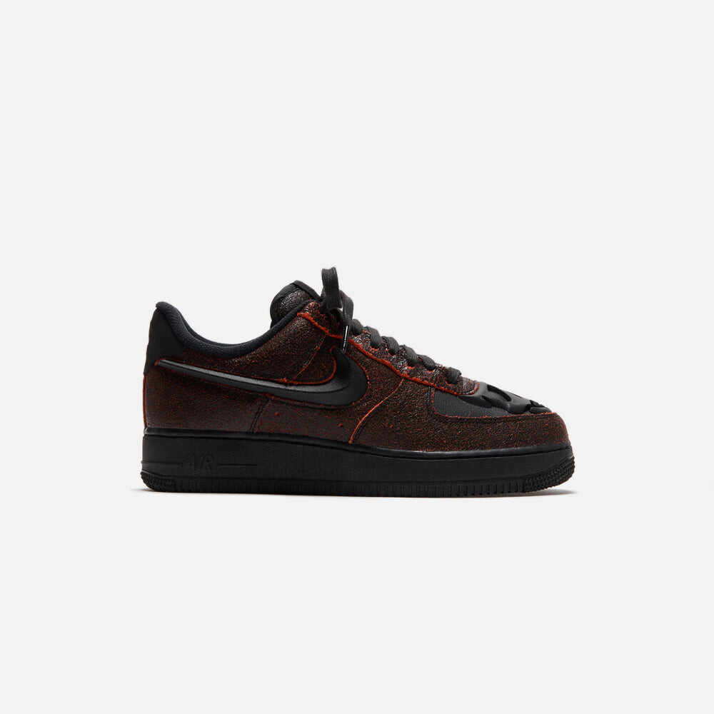 

Кроссовки Nike Air Force 1 Low, цвет Black/Crimson