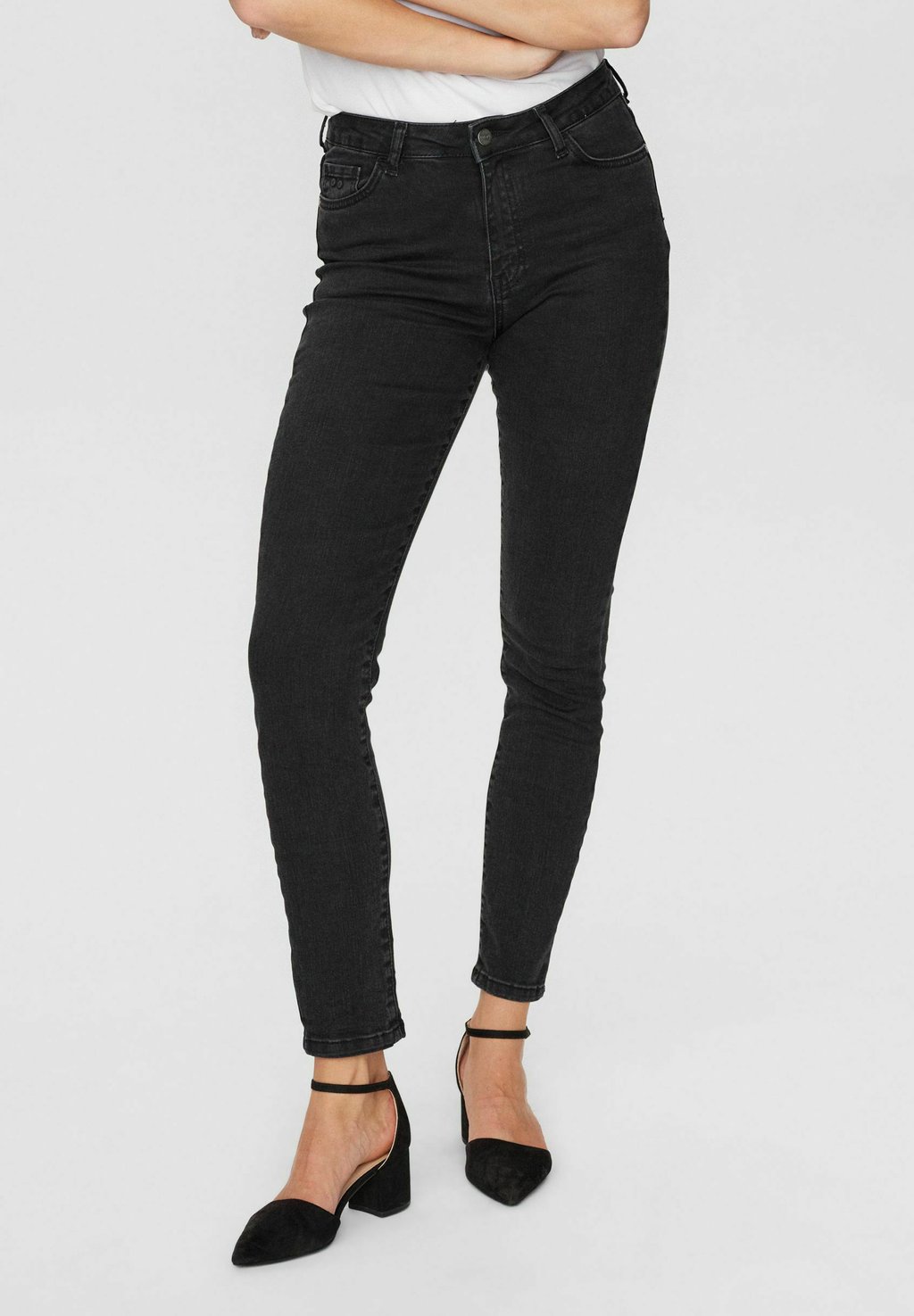 

Зауженные джинсы NUSIDNEY JEANS BLACK Nümph, черный