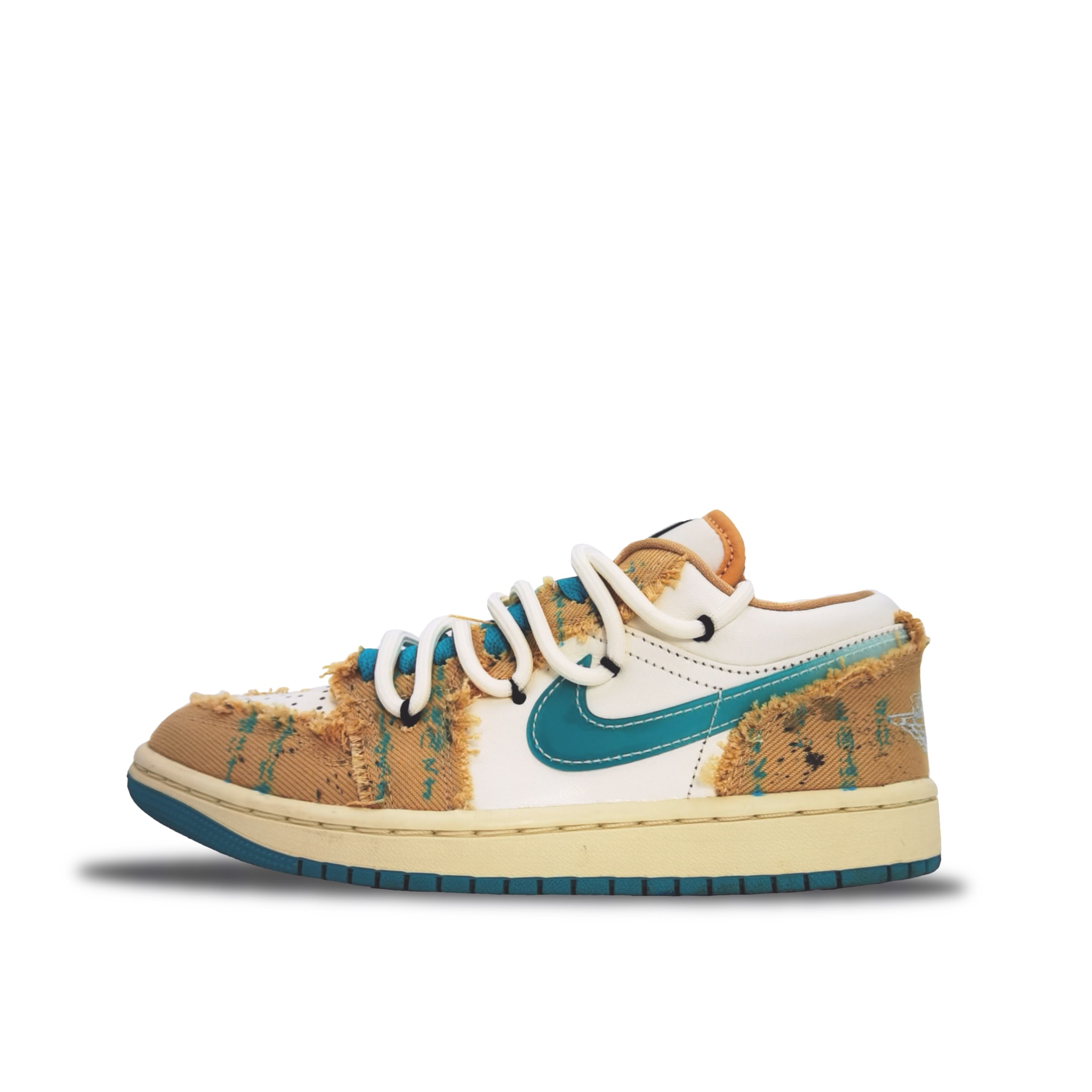 

Кроссовки Air Jordan 1 Skateboarding Shoes Women's Low-top Blue-white/white, цвет Off White