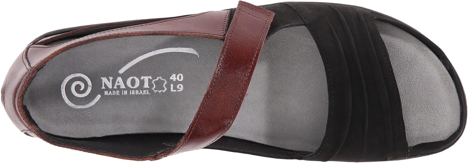 Сандалии на плоской подошве Papaki Naot, цвет Black Velvet Nubuck/Cinnamon Leather — фото 2