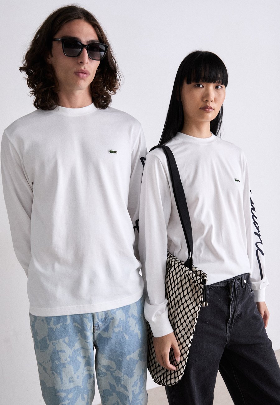 Топ Lacoste UNISEX White, с принтом, базовый — фото 4