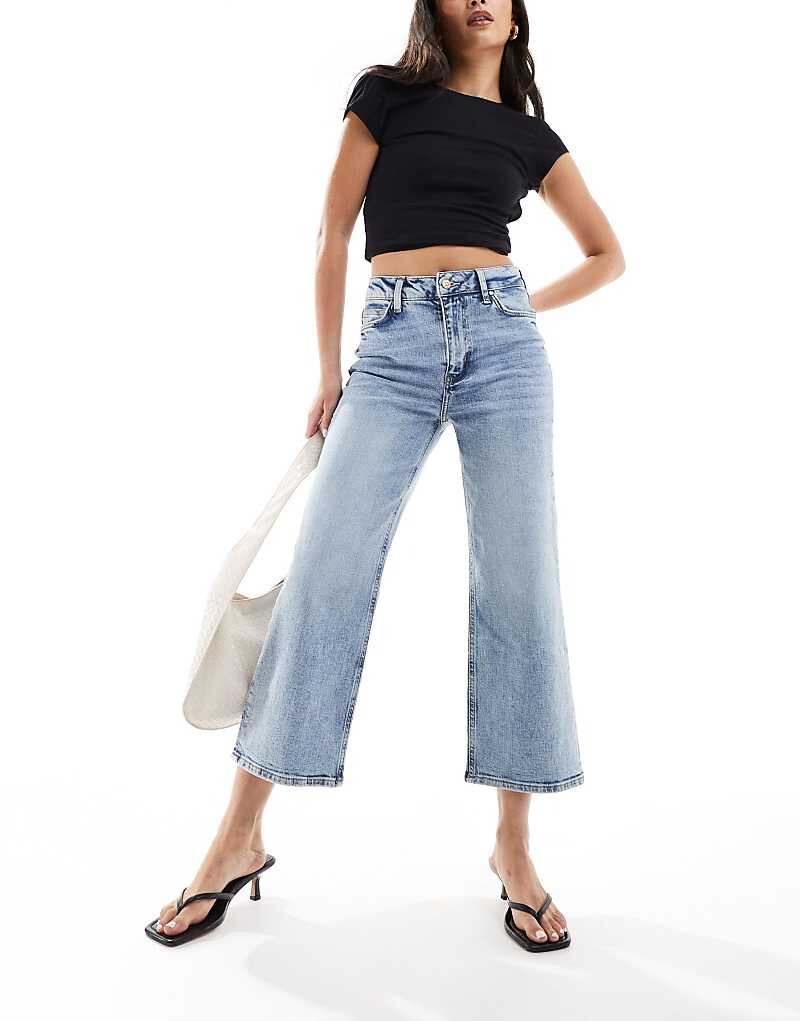 

Голубые широкие джинсы River Island
