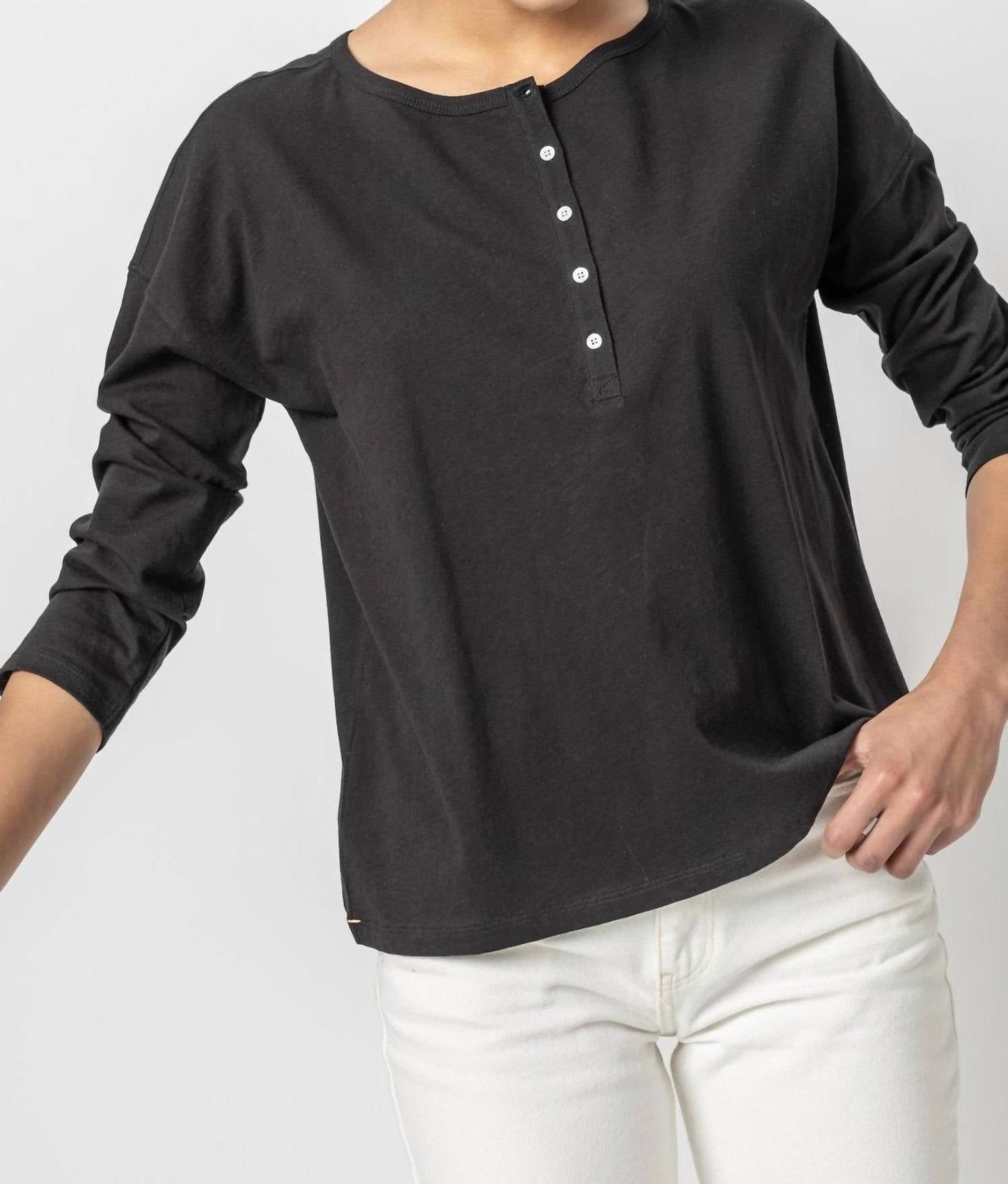 

Свободный мягкий трикотажный свитер Henley черного цвета Lilla P
