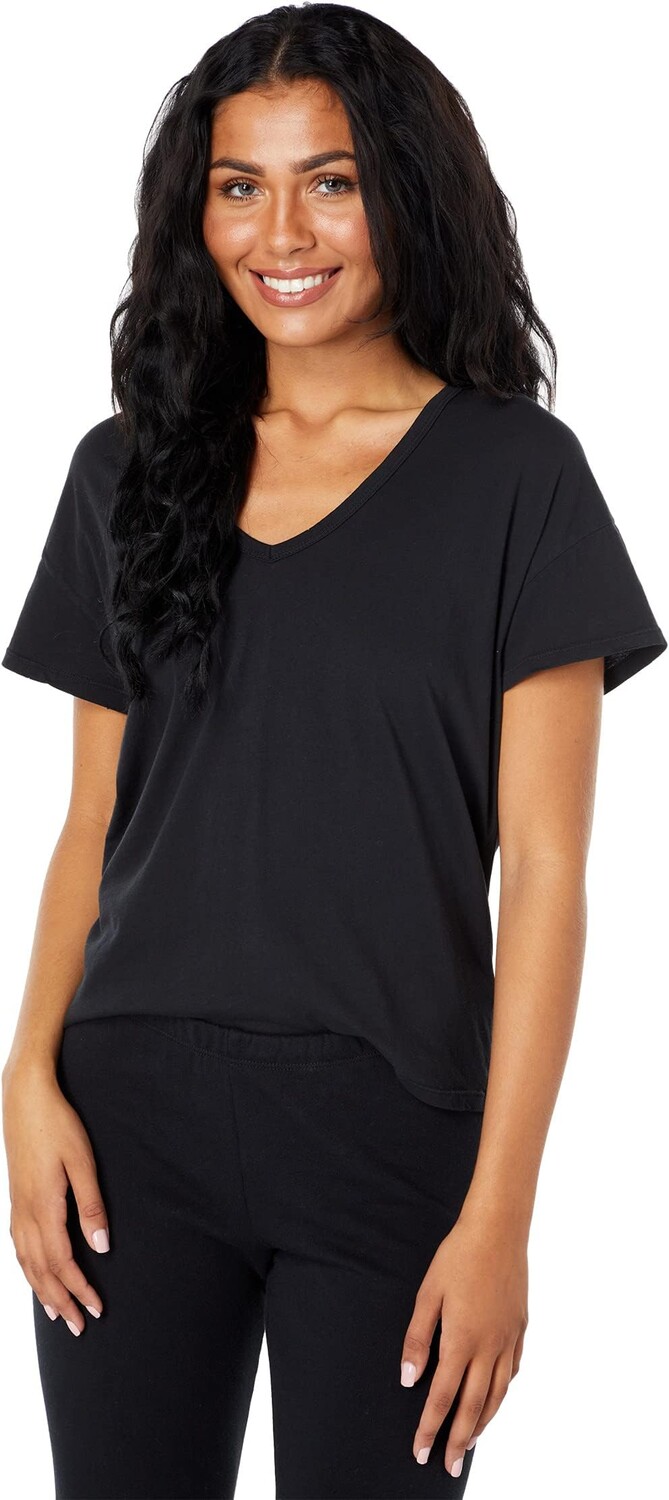 

Футболка Wildfox Chrissy V-Neck Tee in Cotton Jersey, цвет Clean Black