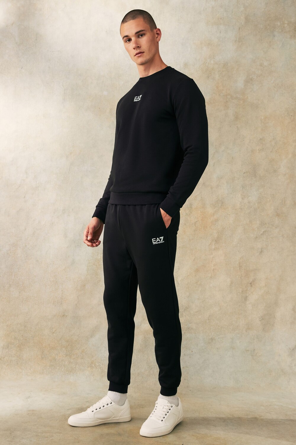

Спортивный костюм Emporio armani темно синего цвета Core ID Ea7, черный