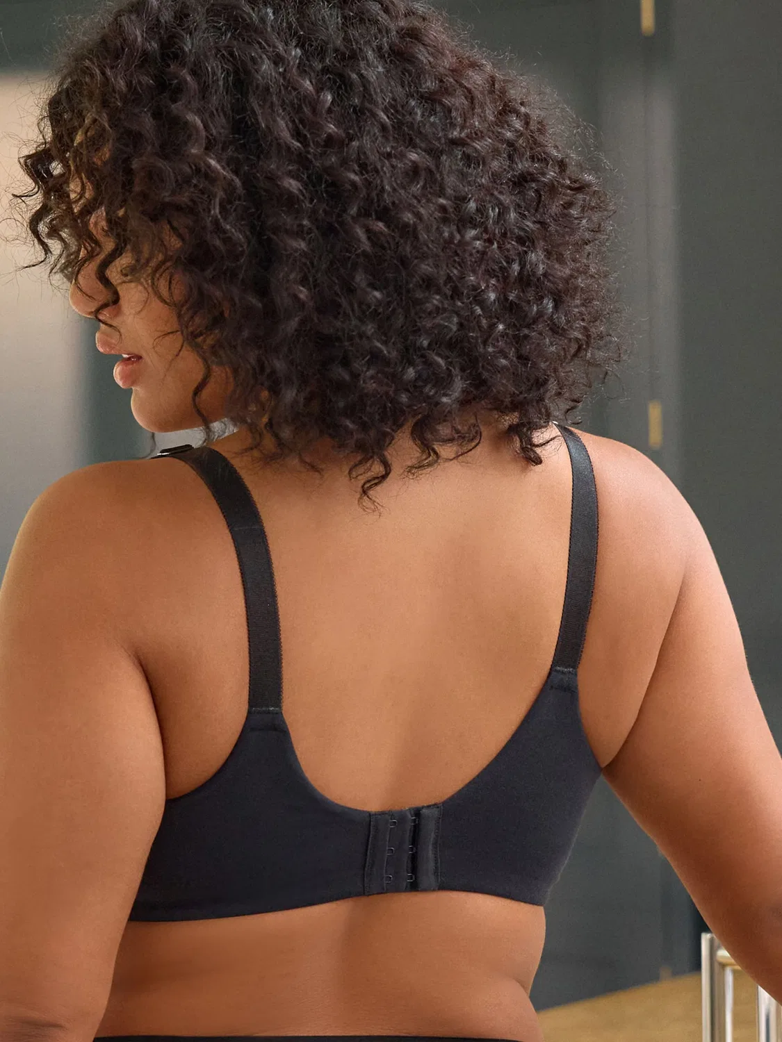 Бюстгальтер Next Minimiser Bra Forever Comfort черного цвета — фото 3