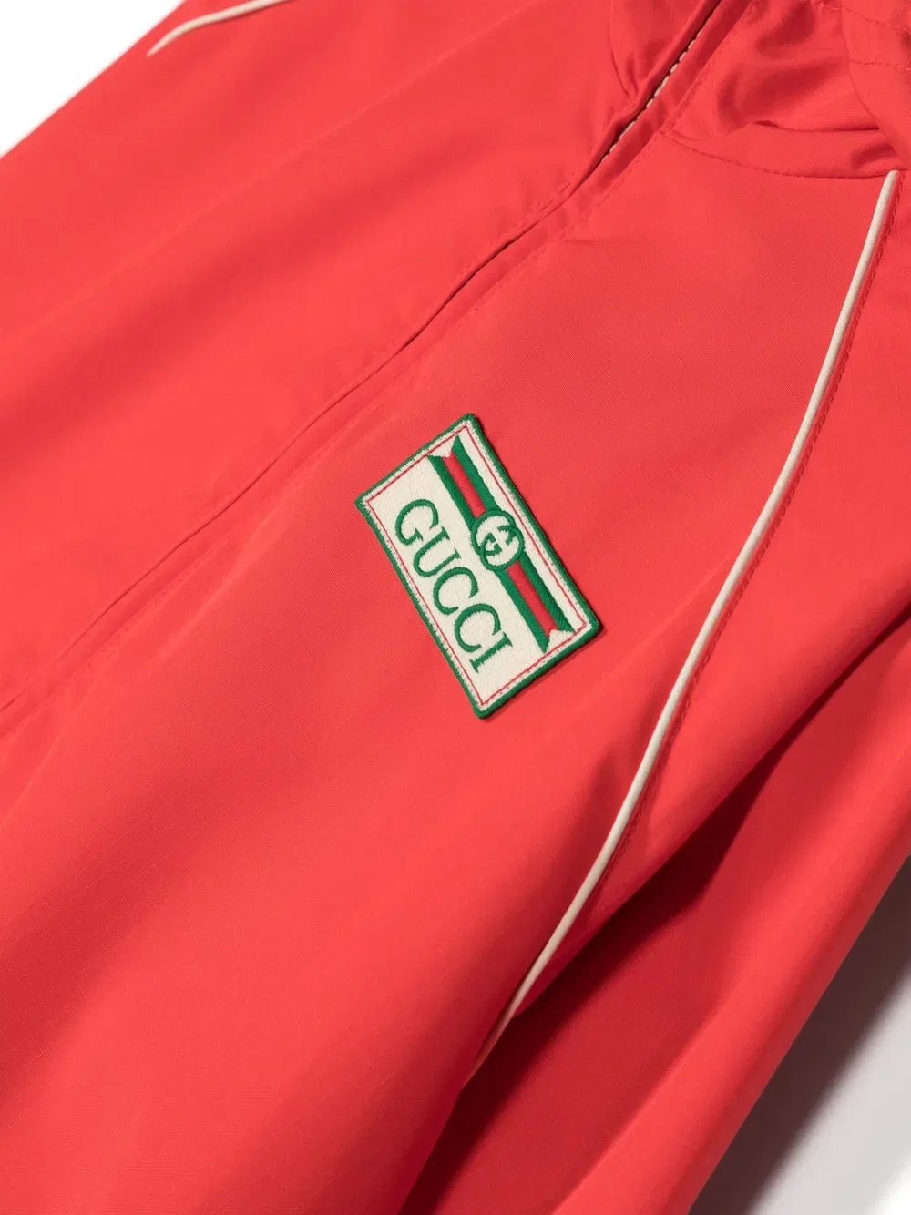 Куртка с нашивкой в виде полосы и логотипа Gucci Kids, красный — фото 3