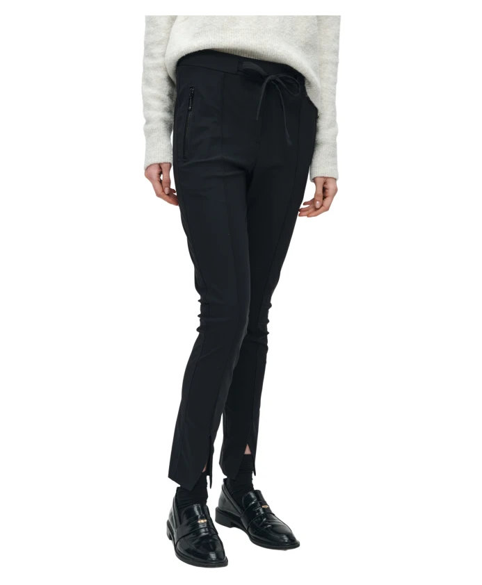 

Технические спортивные штаны Tessa Jane Lushka, черный