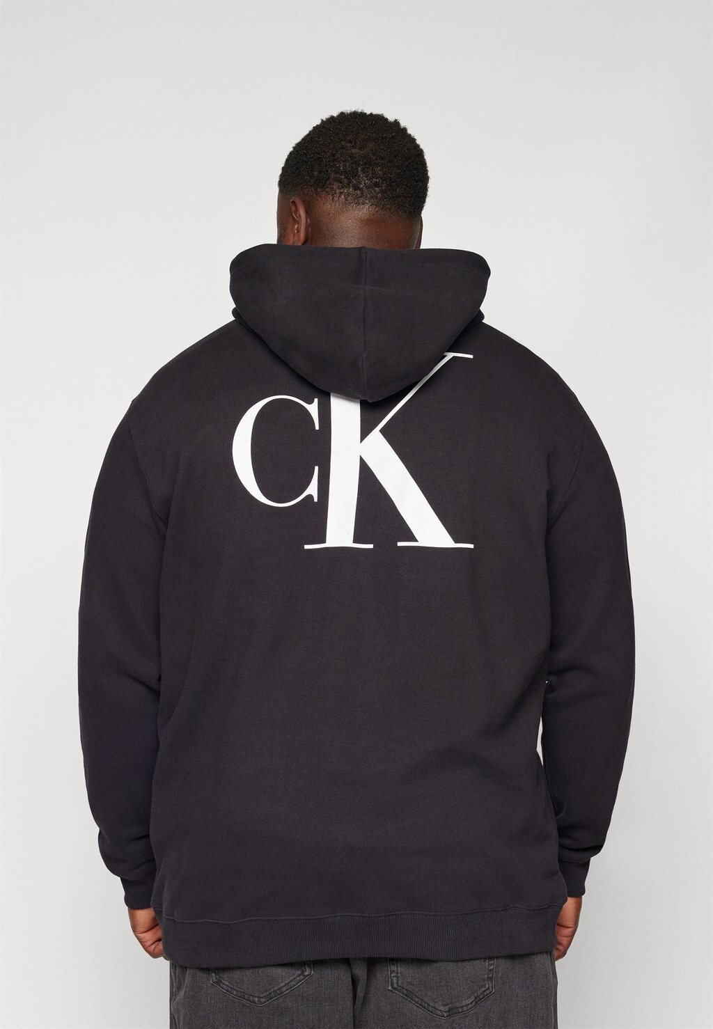 

Толстовка PLUS BOLD BACK REGULAR HOODIE Calvin Klein Jeans Plus, черный