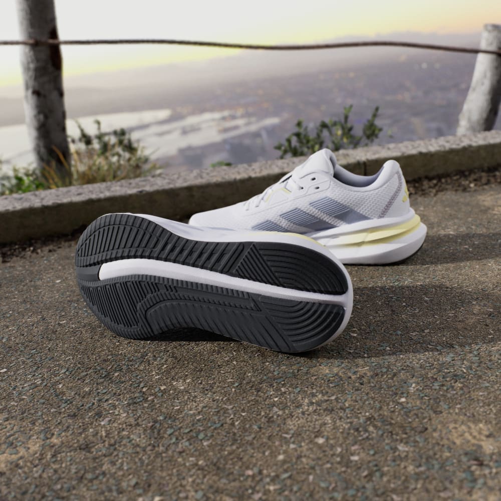 Кроссовки Adidas Galaxy 7 Running Shoes, цвет Cloud White/Halo Blue/Powder Yellow — фото 3