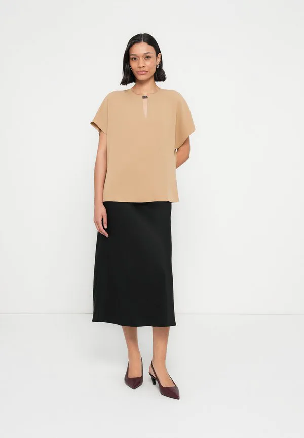 Блузка с фурнитурой Calvin Klein, Tannin — фото 2