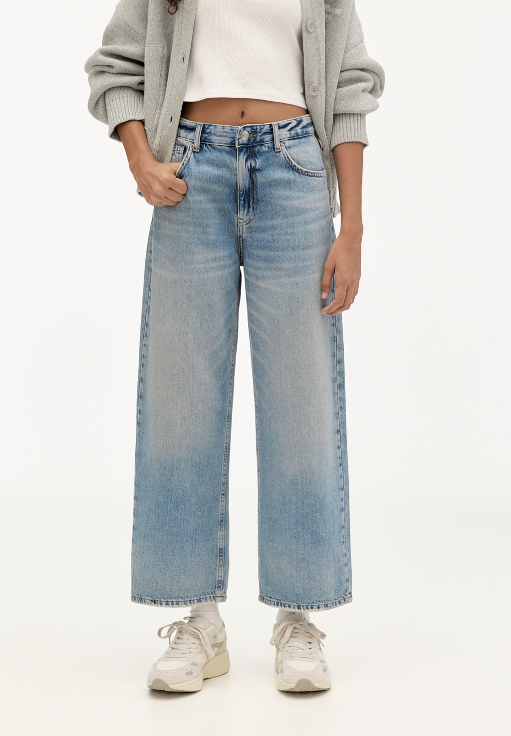 

Джинсы прямого покроя PULL&BEAR, деним