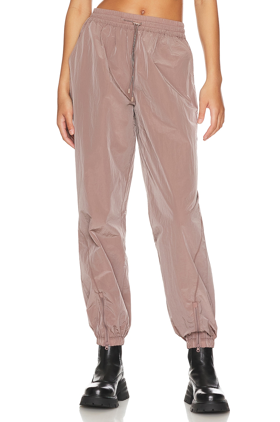 

Брюки джоггеры LPA Rina Relaxed Jogger, цвет Pine Bark