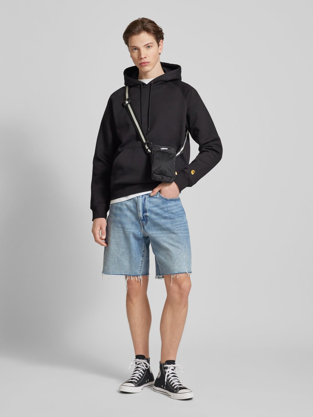 

Свободные джинсовые шорты с эффектом поношенности Levi's, синий