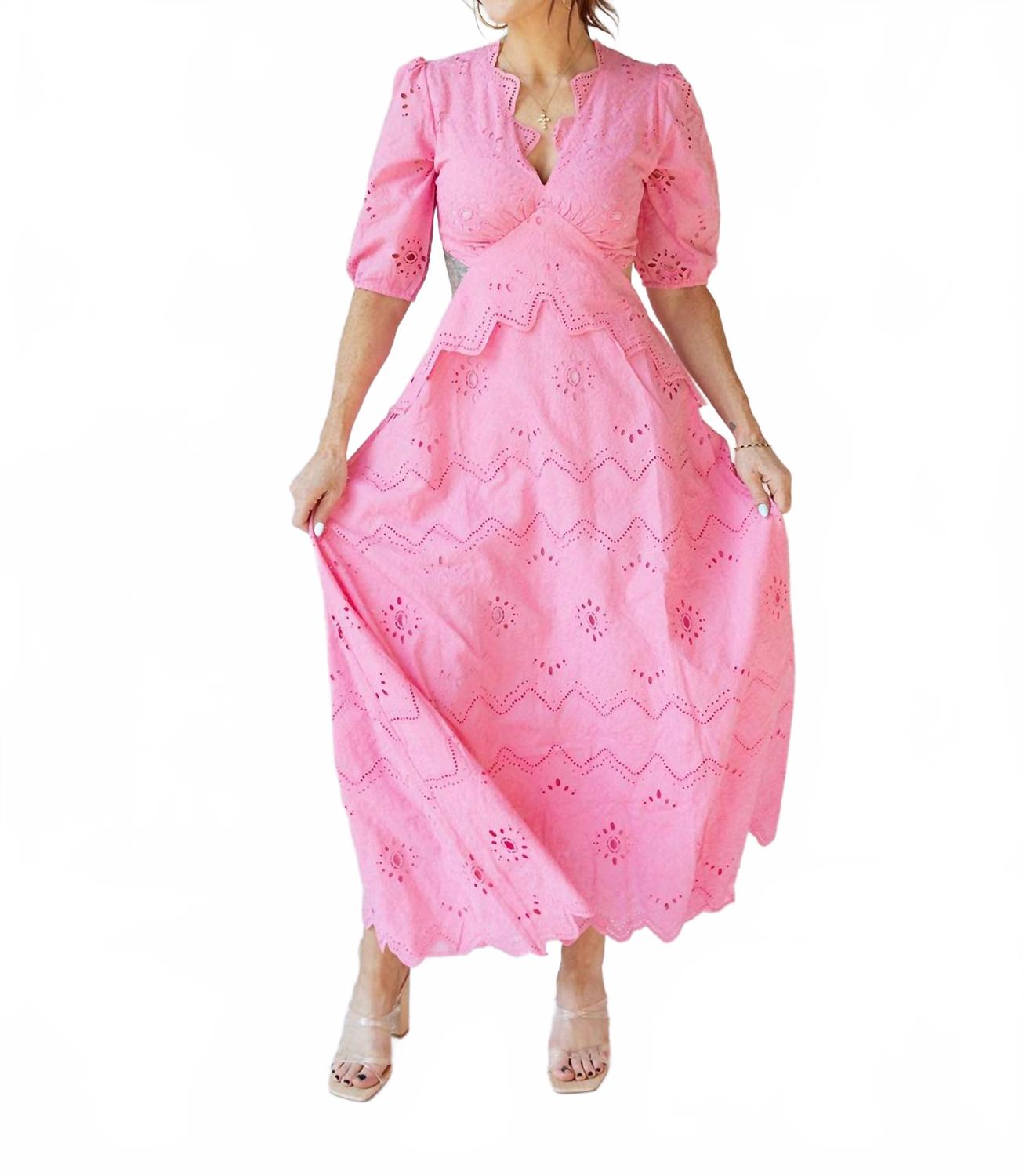 

Виктория Макси-платье с ажурными вставками в розовом цвете Fore Collection