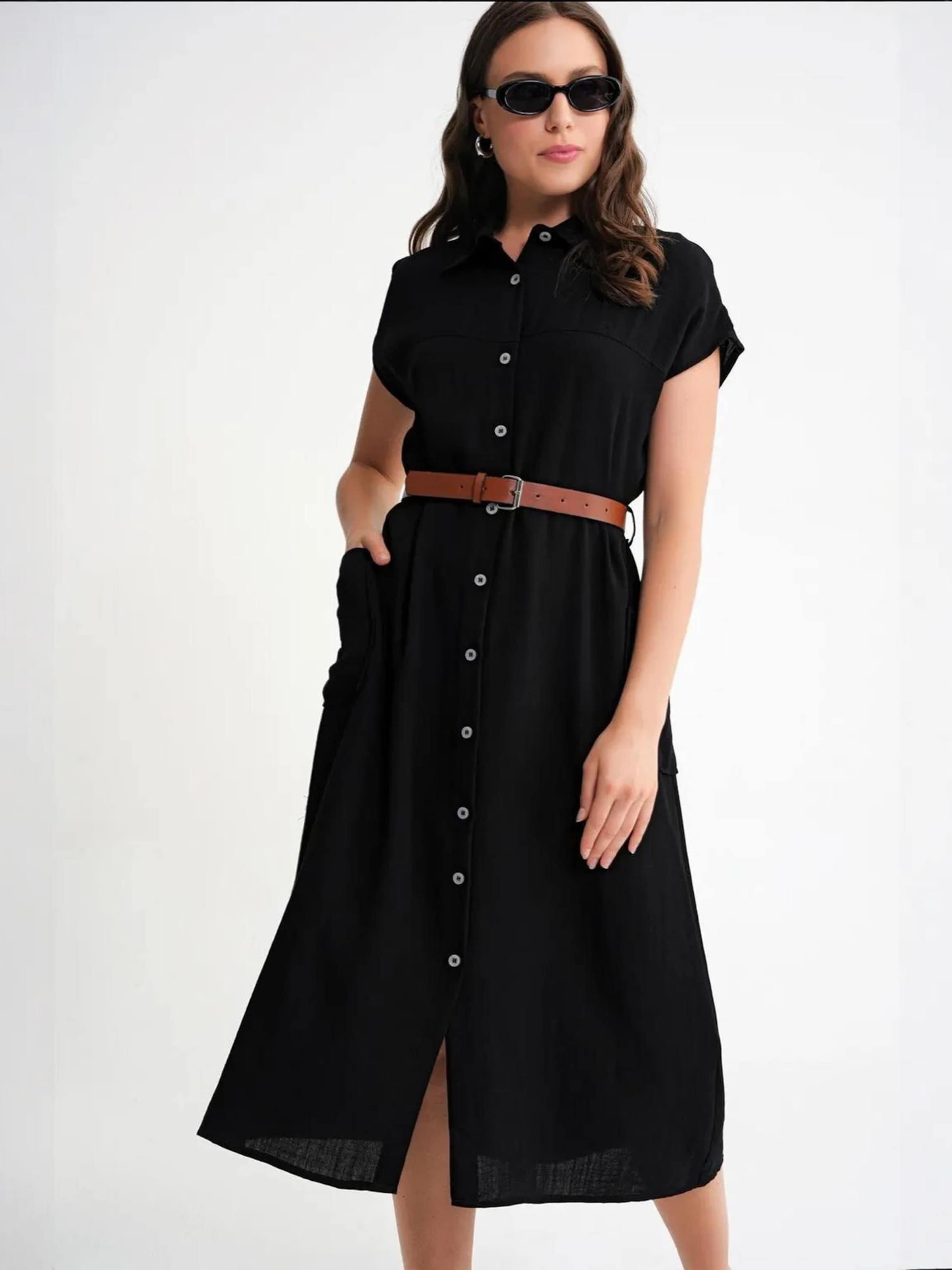 

MixRay Платье-рубашка в черном цвете