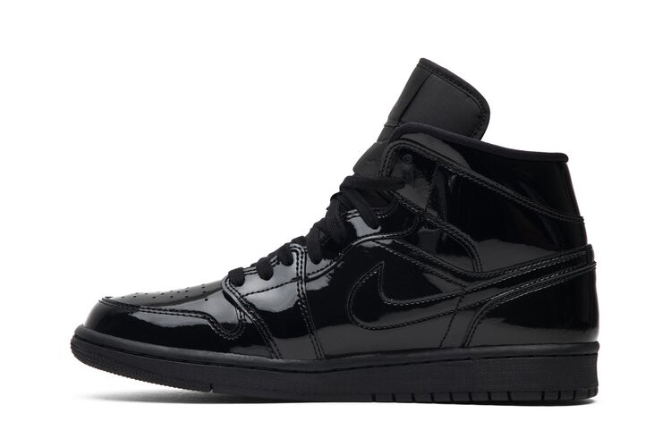 Кроссовки Air Jordan Wmns Air Jordan 1 Mid Patent SE 'Triple Black', черный — фото 3