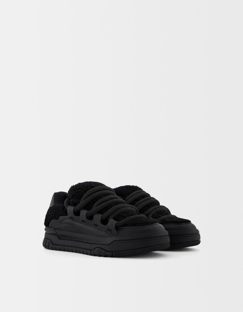 Кроссовки для фигурного катания из искусственной овчины Bershka, черный