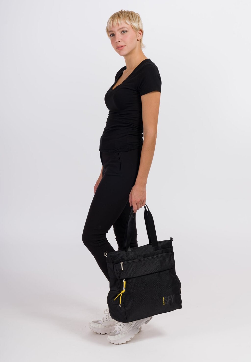 

Сумка SURI FREY, черный