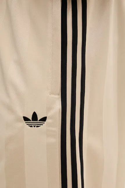 Шорты мужские с эластичным материалом Adidas Originals, бежевый — фото 4