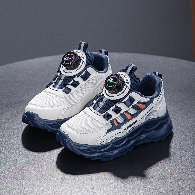Беговые кроссовки для детей Everyday Lifestyle с увеличенной высотой амортизации, устойчивые к скольжению и истиранию WARRIOR, бежевый темно-синий — фото 3