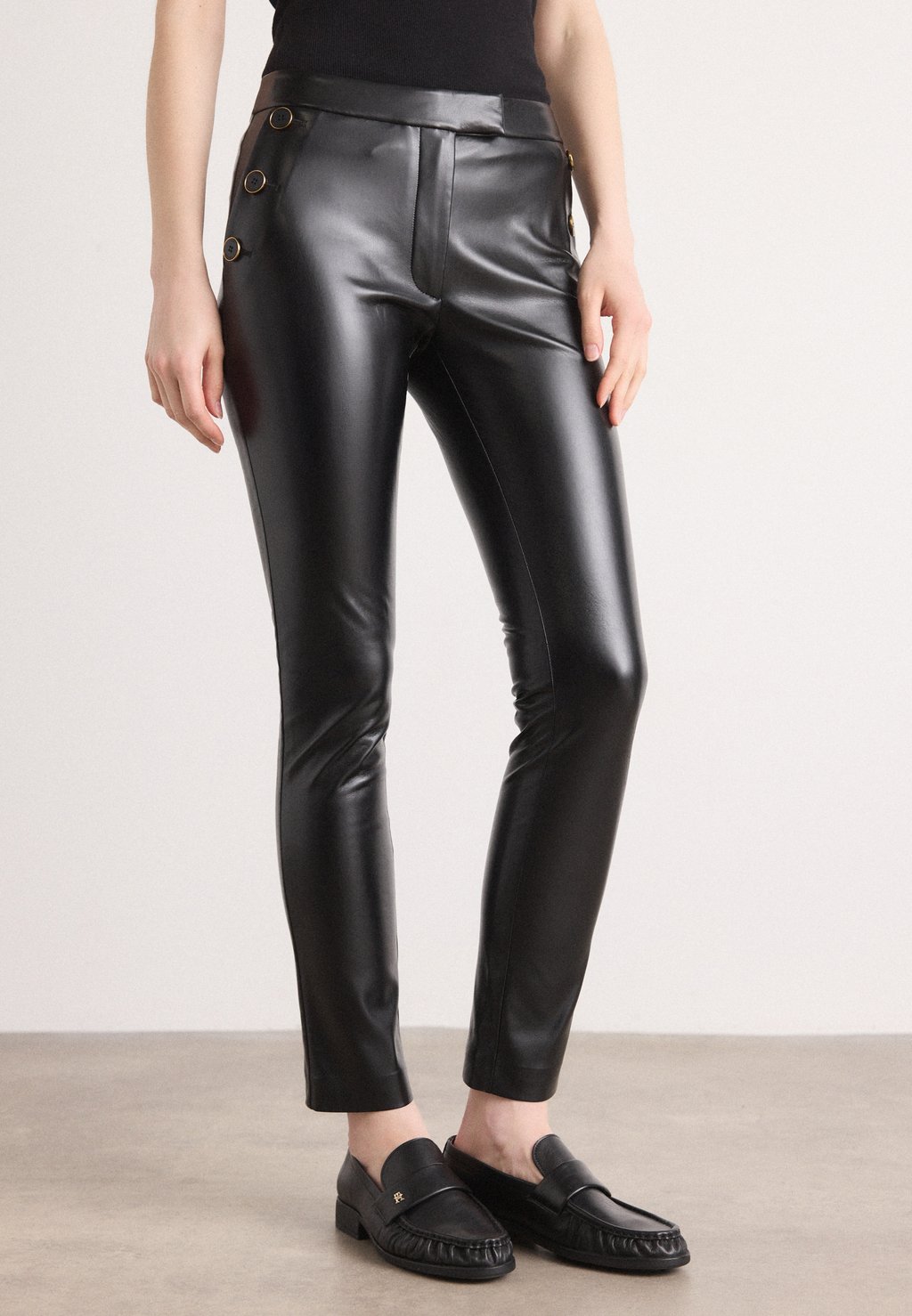 

Брюки FERGIE SKINNY PANTS MARCIANO BY GUESS, черный