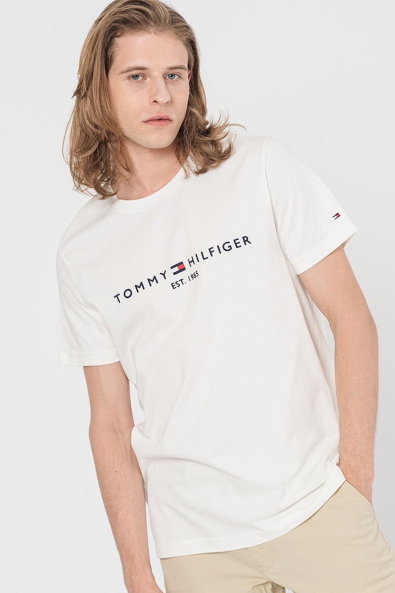 

Футболка из органического хлопка с логотипом и надписью Tommy Hilfiger, белый