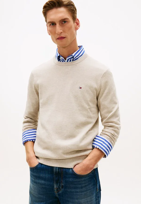 Свитер с круглым вырезом и вышивкой флага Tommy Hilfiger, Sandalwood Heather