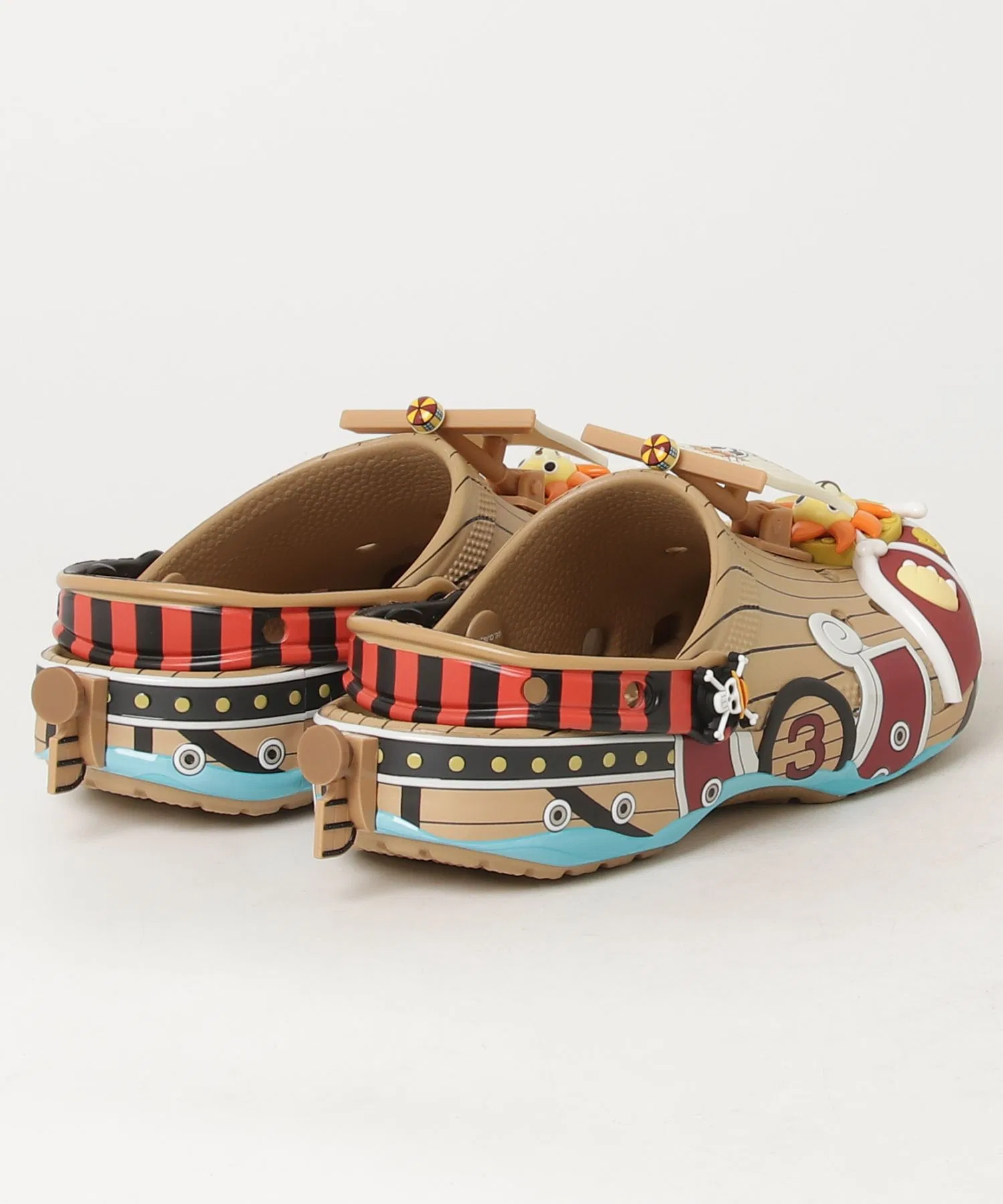 Кроксы One Piece Thousand Sunny Classic Clog разноцветные — фото 2