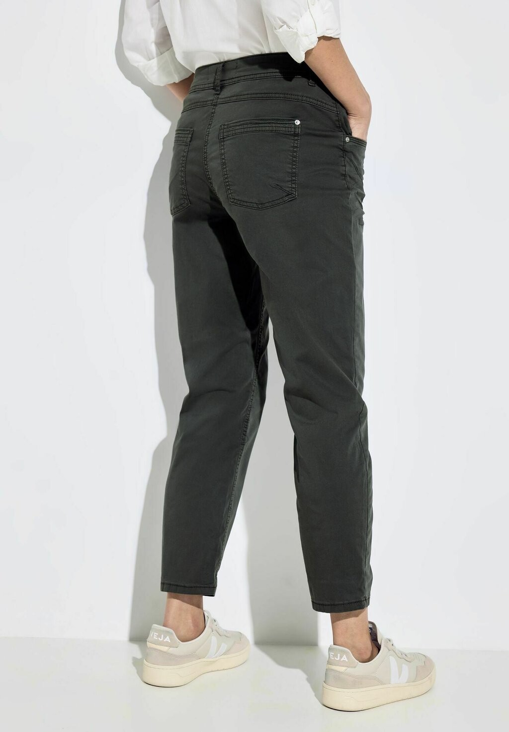 

Брюки Casual Fit Hose Cecil, оливковый