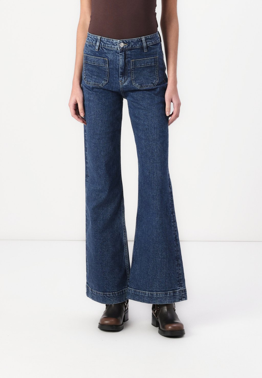 

Расклешенные джинсы FRONT POCKET FLARE Gina Tricot, деним
