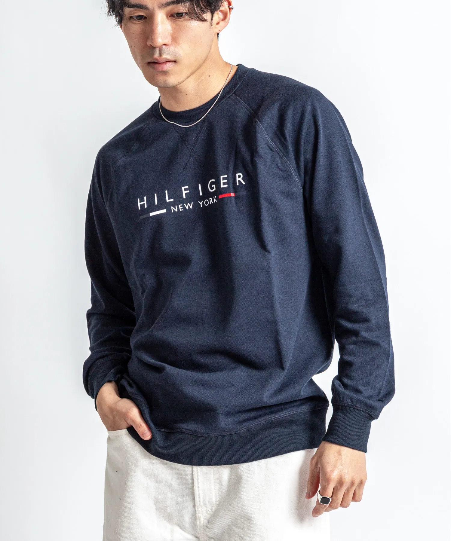 【TOMMY HILFIGER】Свитшот-пуловер, легкий, для отдыха дома