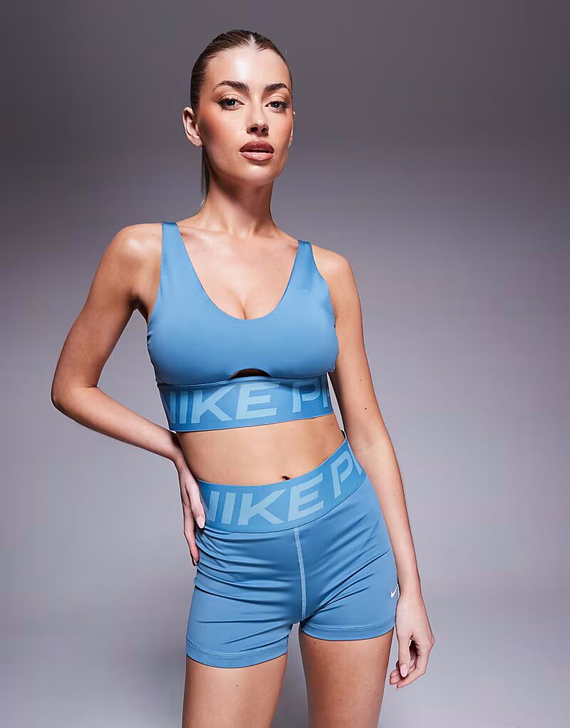 

Спортивный бюстгальтер с лёгкой поддержкой Pro Training Indy Dri-FIT Plunge синего цвета Nike Training