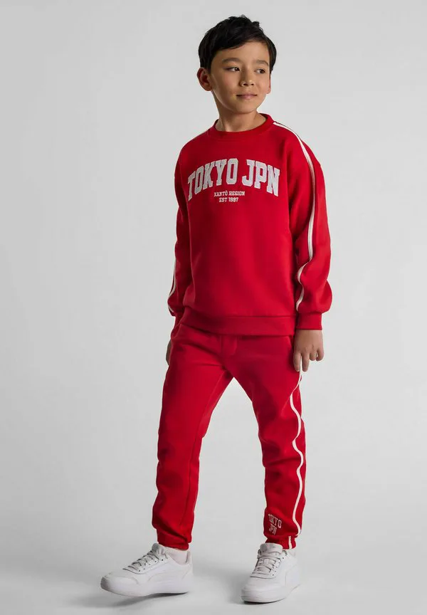 Спортивный костюм с круглым вырезом Minoti, Red
