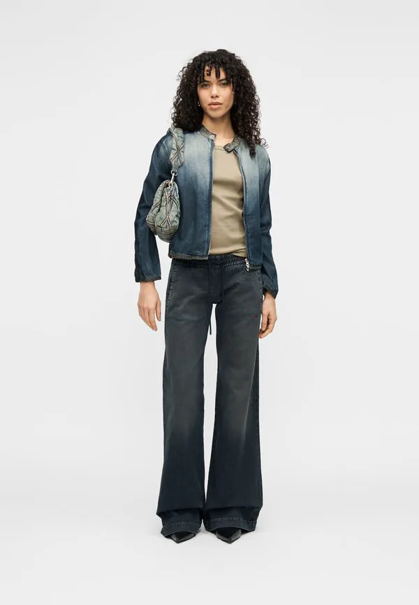 Изящные джинсы свободного кроя Diesel, Blue Denim — фото 2