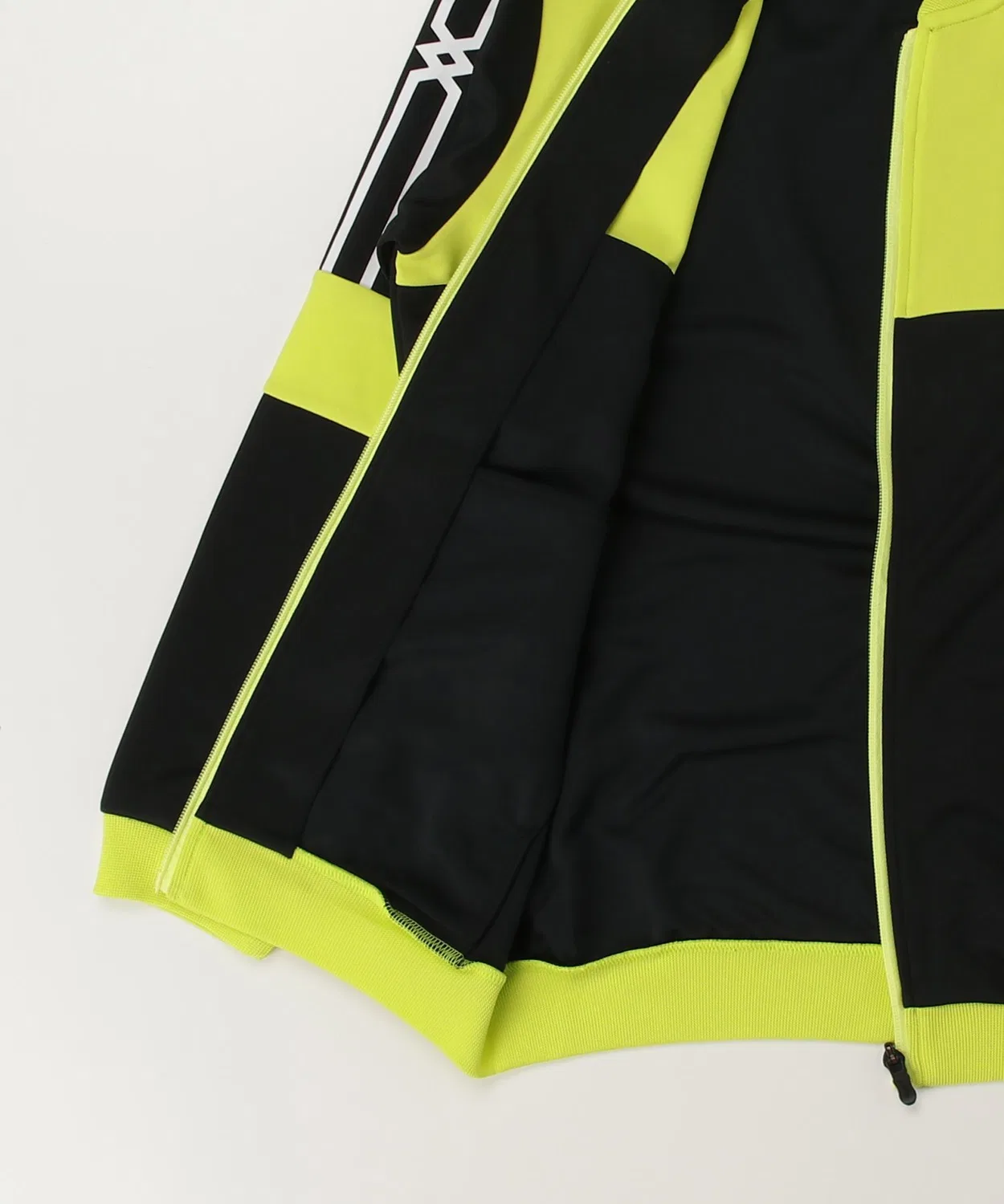 Детская джерсовая куртка Mizuno Tough Jersey Jacket, чёрный с зелёным — фото 3