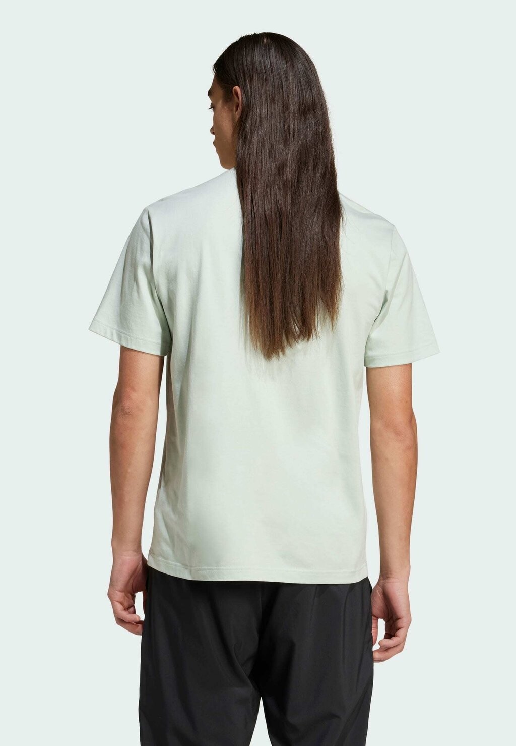 

Футболка с принтом Positivity Graphic Tee adidas Sportswear, лен зеленый