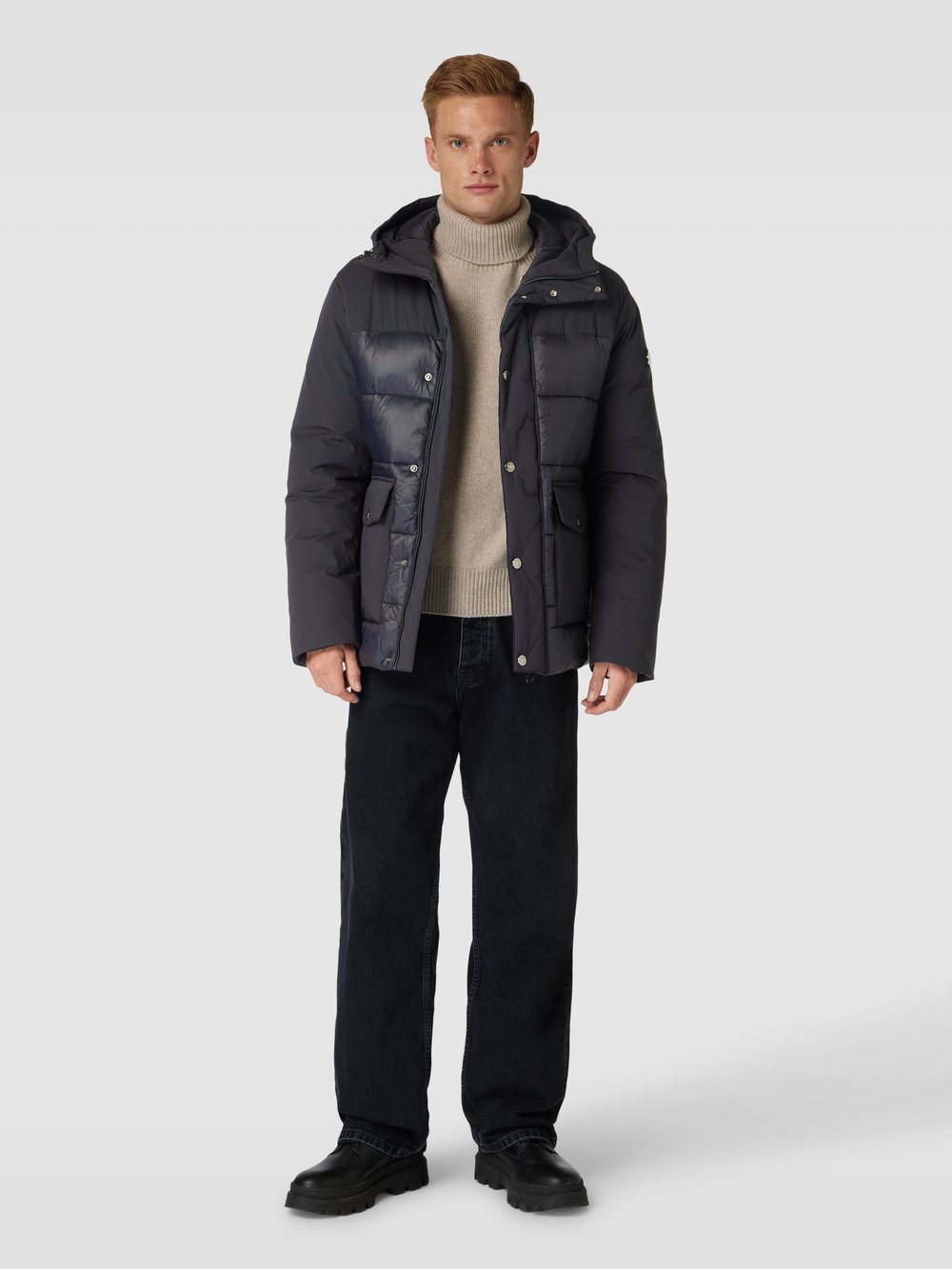 

Стеганая куртка с накладными карманами с клапанами модель «Хавор» JOOP! Collection, черный