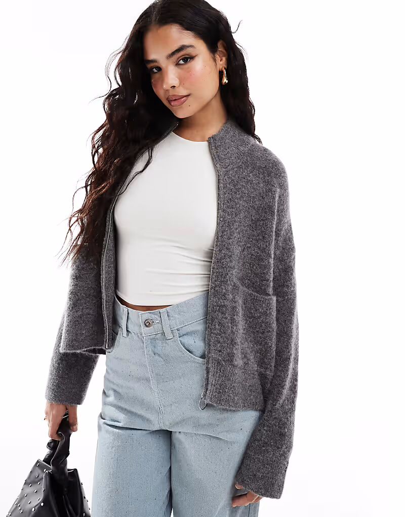 

Пушистый кардиган Femme из смеси альпаки на молнии с карманами, серый цвет Selected