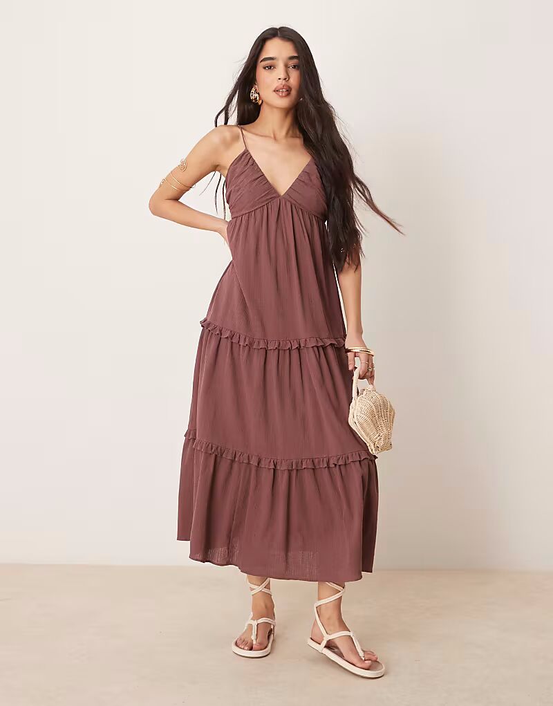 

Платье макси на бретелях ASOS DESIGN с жатым эффектом коричневого цвета