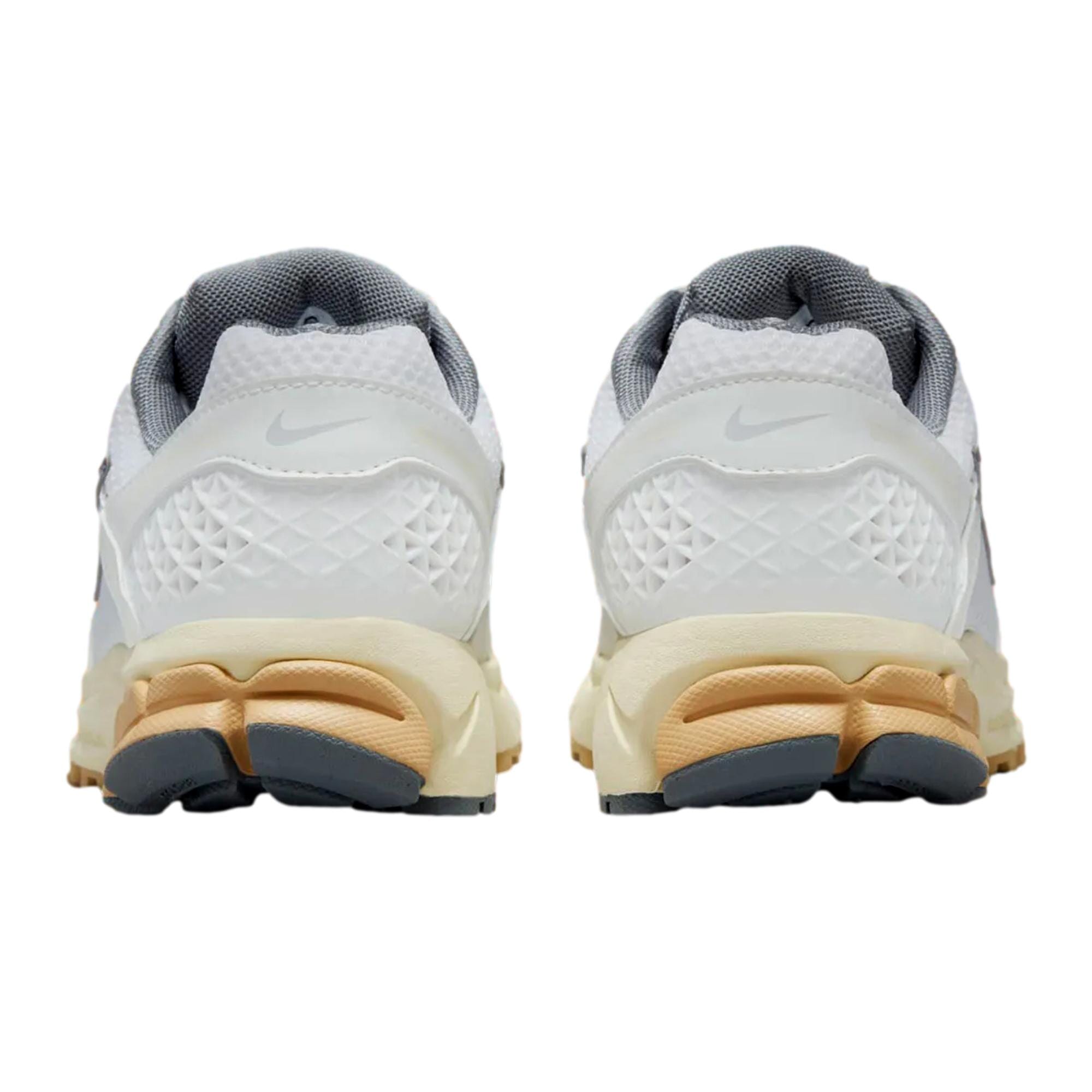Женские кроссовки Nike Zoom Vomero 5 Summit White / Summit White FJ2028-101 — фото 4