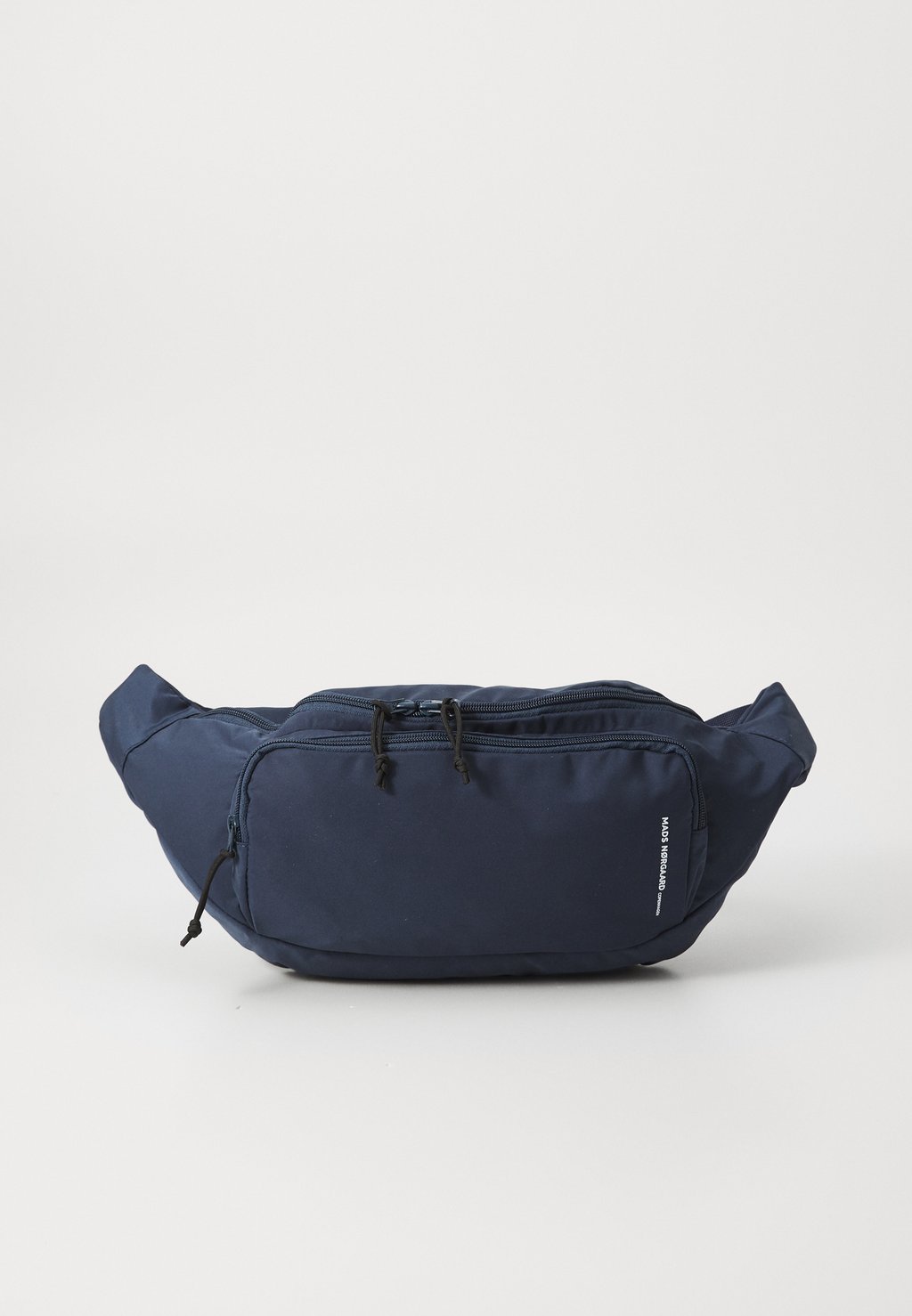

Поясная сумка TIAN BUM BAG UNISEX Mads Nørgaard, темно-синий