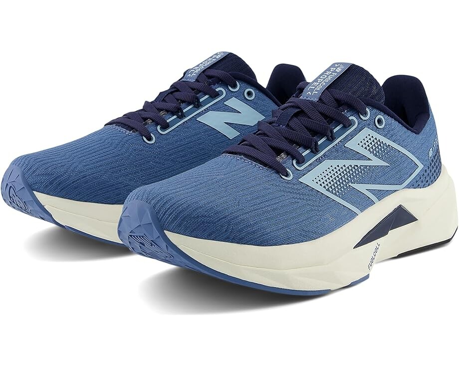 

Кроссовки New Balance FuelCell Propel v5, цвет Heron Blue/Navy