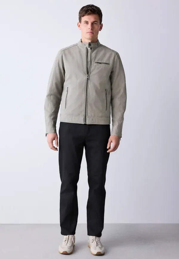 Куртка Regular fit racer из искусственной кожи Next, серая — фото 2
