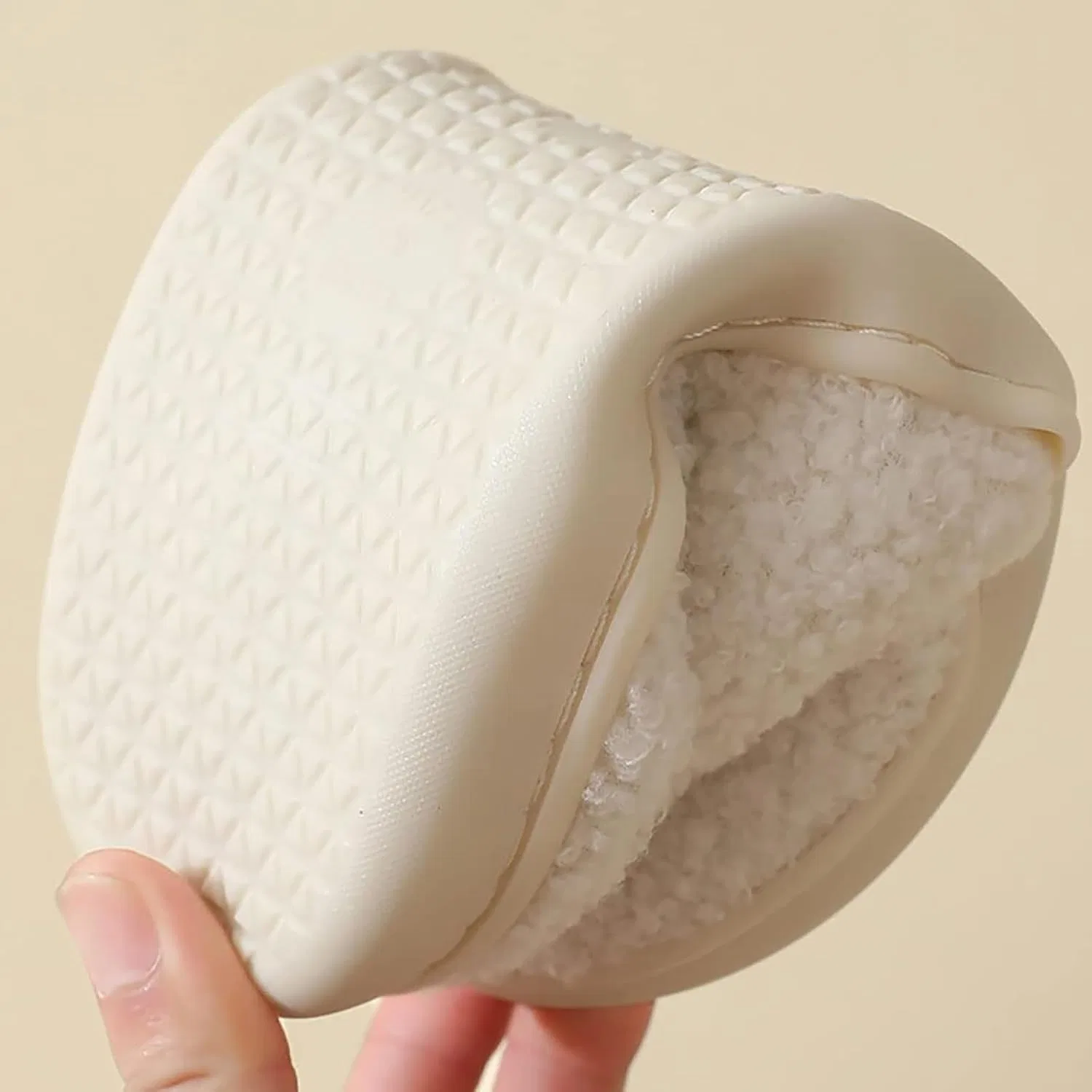 Тапочки с милым лягушонком, Fuzzy Memory Foam, синий медведь ULEL — фото 2